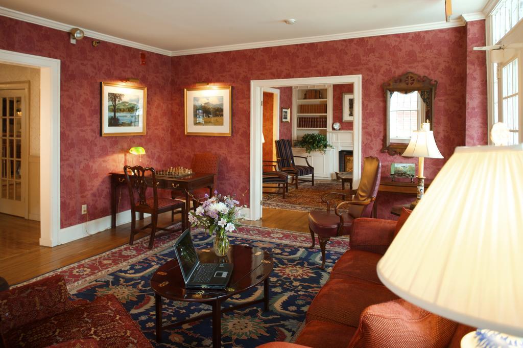 Green Mountain Inn Стоу Екстериор снимка